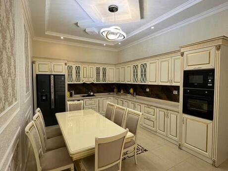 6 otaqlı həyət evi/bağ evi - Mərdəkan q. - 323 m²