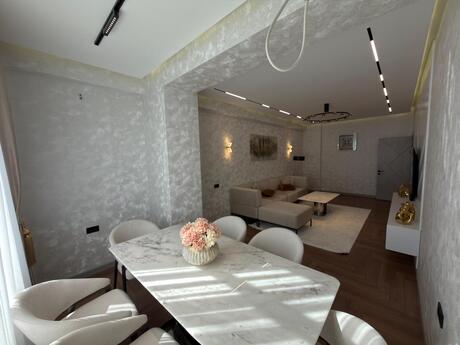 4 otaqlı yeni tikili - Gənclik m. - 141 m²