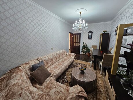 3 otaqlı köhnə tikili - Yeni Günəşli q. - 75 m²