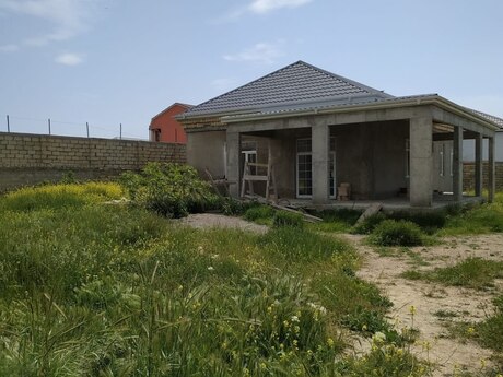 4 otaqlı həyət evi/bağ evi - Albalılıq q. - 160 m²