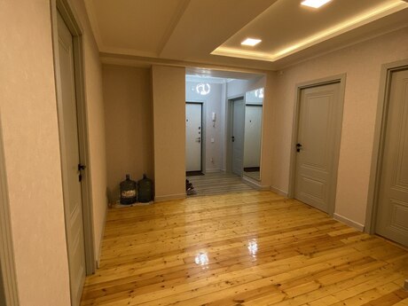 4 otaqlı yeni tikili - Xalqlar Dostluğu m. - 120 m²