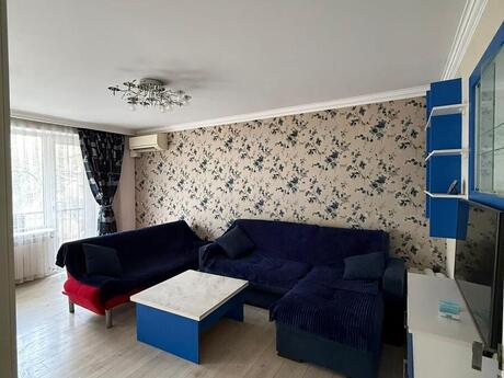 3 otaqlı köhnə tikili - 28 May m. - 80 m²