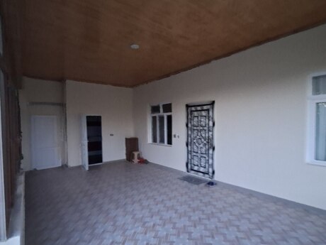 3 otaqlı həyət evi/bağ evi - Novxanı q. - 100 m²