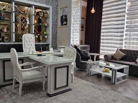 Obyekt - Elmlər Akademiyası m. - 250 m²