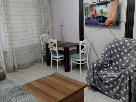 3 otaqlı köhnə tikili - Nizami m. - 70 m²