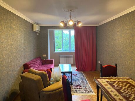 2 otaqlı köhnə tikili - Elmlər Akademiyası m. - 55 m²