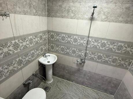 2 otaqlı həyət evi/bağ evi - Badamdar q. - 70 m²