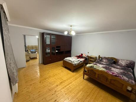 2 otaqlı həyət evi/bağ evi - Badamdar q. - 70 m²