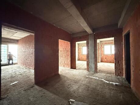 3 otaqlı yeni tikili - Ağ şəhər q. - 165 m²
