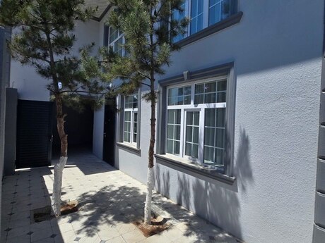 4 otaqlı həyət evi/bağ evi - Binə q. - 170 m²