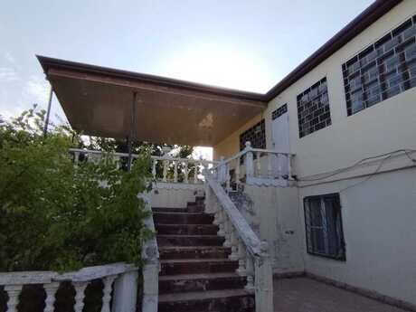 6 otaqlı həyət evi/bağ evi - Qobustan q. - 200 m²