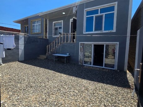 4 otaqlı həyət evi/bağ evi - Binə q. - 100 m²