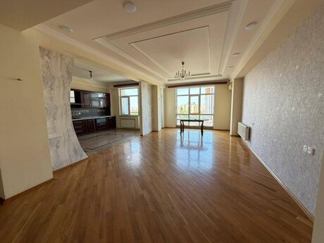 3 otaqlı yeni tikili - İnşaatçılar m. - 135 m²