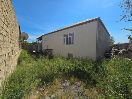 4 otaqlı həyət evi/bağ evi - Binə q. - 130 m²
