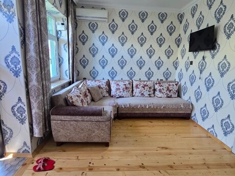 3 otaqlı həyət evi/bağ evi - Binə q. - 90 m²