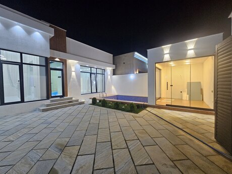 4 otaqlı həyət evi/bağ evi - Şüvəlan q. - 140 m²