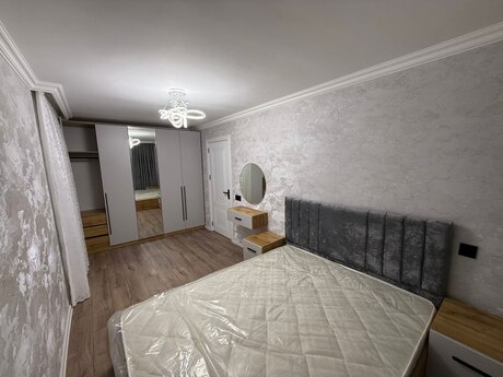 2 otaqlı köhnə tikili - Neftçilər m. - 60 m²