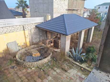 8 otaqlı həyət evi/bağ evi - Mərdəkan q. - 400 m²
