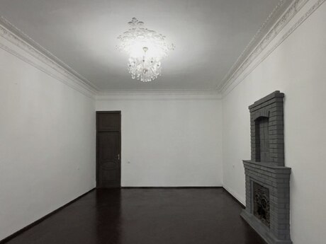 Obyekt - 28 May m. - 160 m²