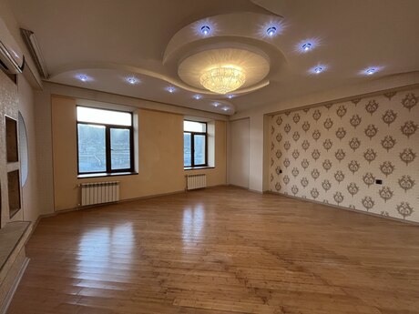 Bayılda 3 otaqlı yeni tikili mənzil satılır, 135 m², 285 000 AZN, şəkil 2 / 10