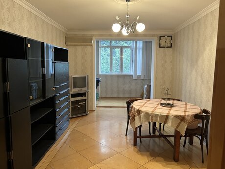 3 otaqlı köhnə tikili - Badamdar q. - 68 m²