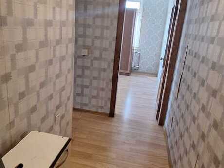 2 otaqlı köhnə tikili - Massiv D q. - 33 m²