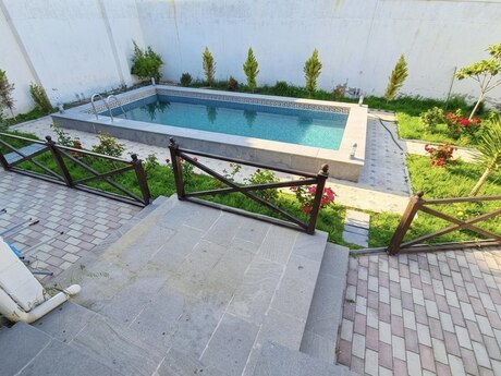4 otaqlı həyət evi/bağ evi - Novxanı q. - 210 m²
