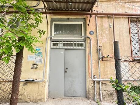 3 otaqlı köhnə tikili - Yasamal r. - 85 m²