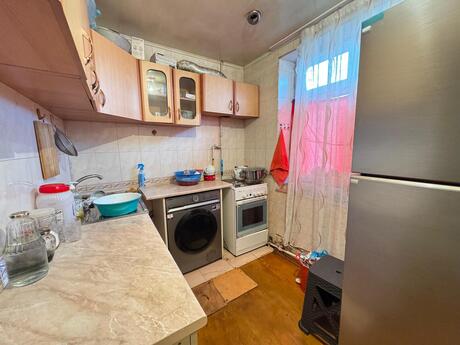 3 otaqlı köhnə tikili - Neftçilər m. - 65 m²