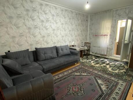 2 otaqlı köhnə tikili - Massiv V q. - 45 m²