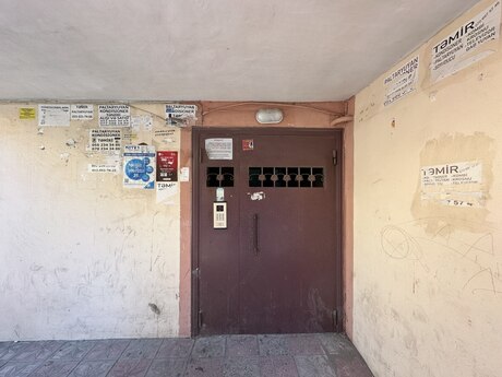 2 otaqlı köhnə tikili - Xalqlar Dostluğu m. - 65 m²