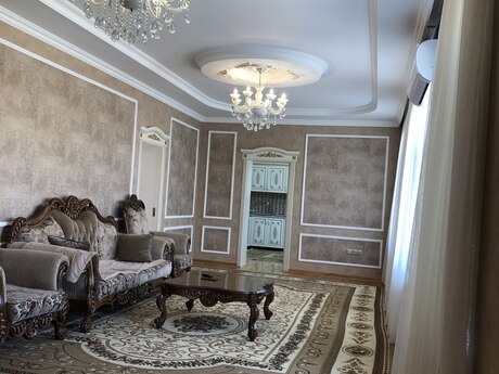 8 otaqlı həyət evi/bağ evi - Mehdiabad q. - 320 m²