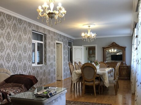 8 otaqlı həyət evi/bağ evi - Mehdiabad q. - 320 m²