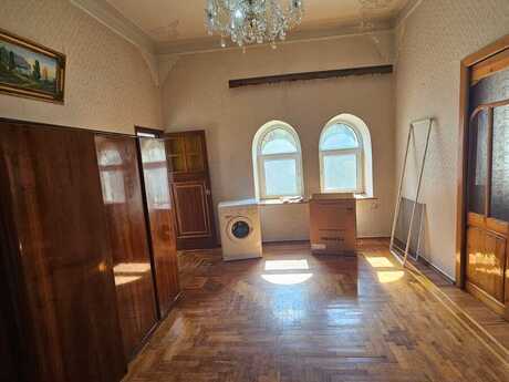 2 otaqlı köhnə tikili - 28 May m. - 60 m²