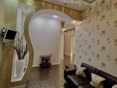 3 otaqlı yeni tikili - İçəri Şəhər m. - 118 m²