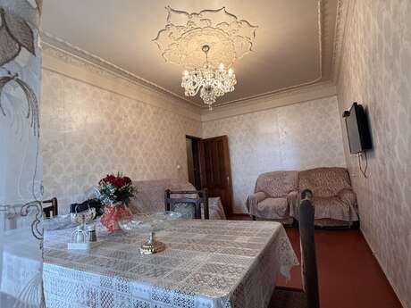 3 otaqlı köhnə tikili - Əhmədli m. - 70 m²