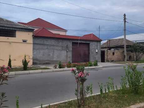 5 otaqlı həyət evi/bağ evi - Yevlax - 200 m²