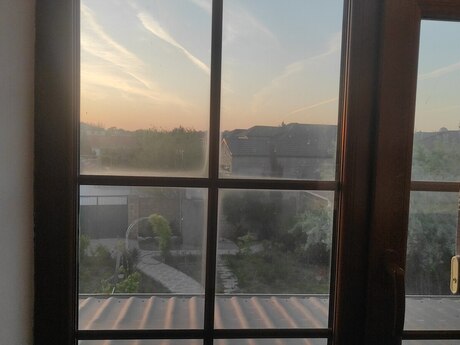 4 otaqlı həyət evi/bağ evi - Pirşağı q. - 200 m²