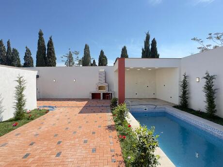 4 otaqlı həyət evi/bağ evi - Şüvəlan q. - 150 m²