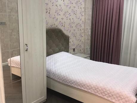 3 otaqlı köhnə tikili - Memar Əcəmi m. - 80 m²