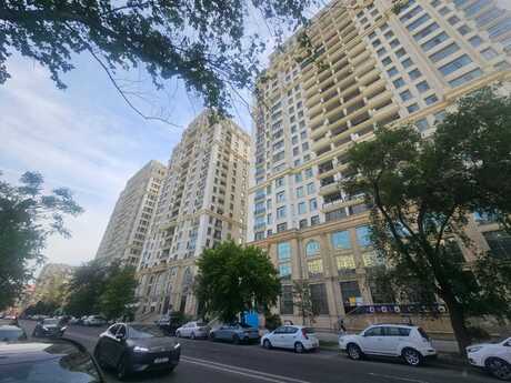 3 otaqlı yeni tikili - Elmlər Akademiyası m. - 130 m²