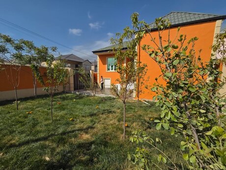 3 otaqlı həyət evi/bağ evi - Biləcəri q. - 90 m²