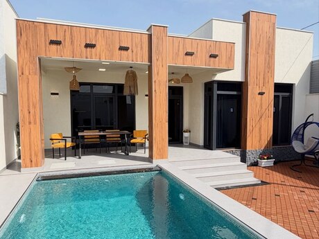 4 otaqlı həyət evi/bağ evi - Nardaran q. - 250 m²