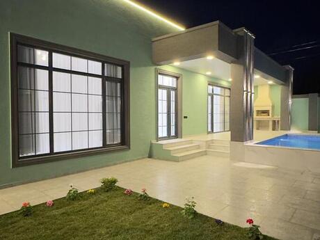 4 otaqlı həyət evi/bağ evi - Şüvəlan q. - 160 m²