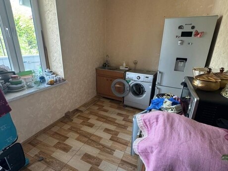 2 otaqlı köhnə tikili - Azadlıq Prospekti m. - 70 m²