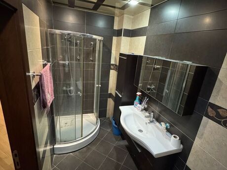 4 otaqlı yeni tikili - Nizami m. - 180 m²