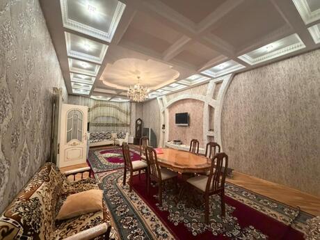 6 otaqlı həyət evi/bağ evi - Saray q. - 166 m²