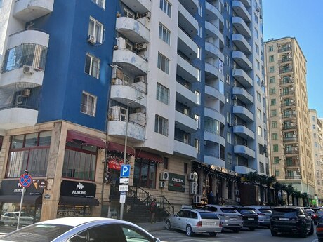 3 otaqlı yeni tikili - Elmlər Akademiyası m. - 140 m²
