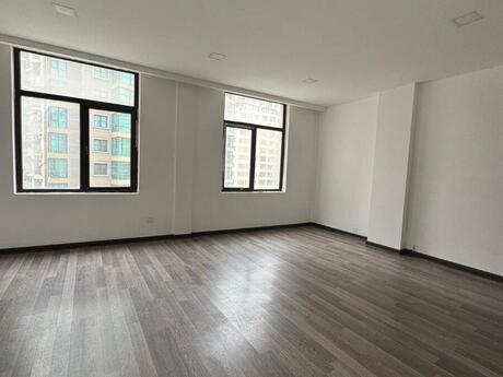 16 otaqlı ofis - 28 May m. - 530 m²