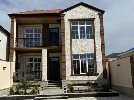 6 otaqlı həyət evi/bağ evi - Savalan q. - 220 m²